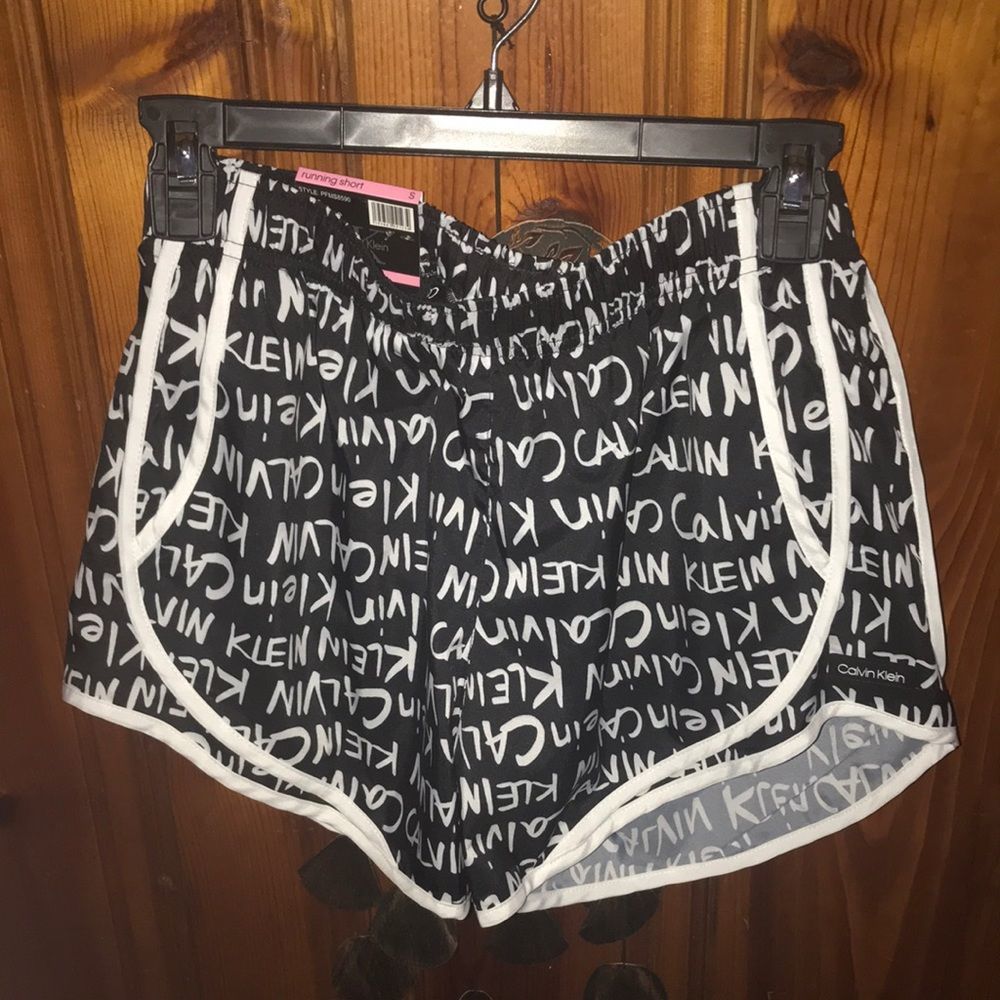 🥰 Cute Calvin Klein running shorts! NWT
